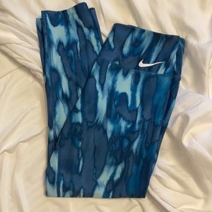 Nike Dri Fit Cropped Leggings!